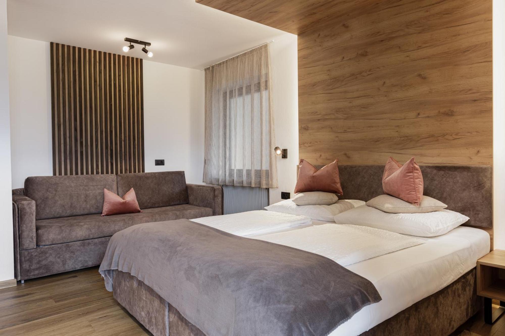 Family Aparthotel Winklwiese Olang Exterior foto