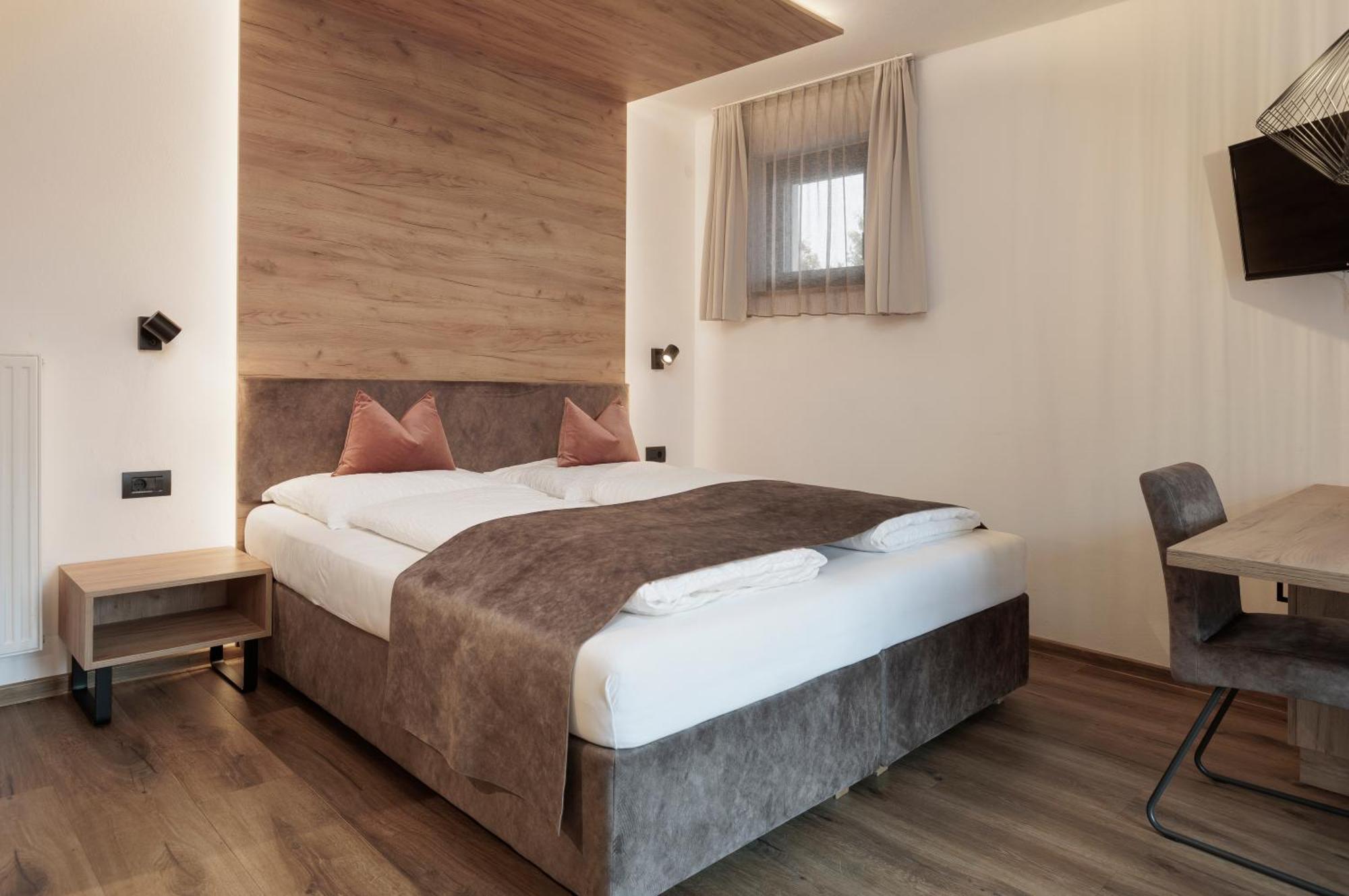 Family Aparthotel Winklwiese Olang Exterior foto