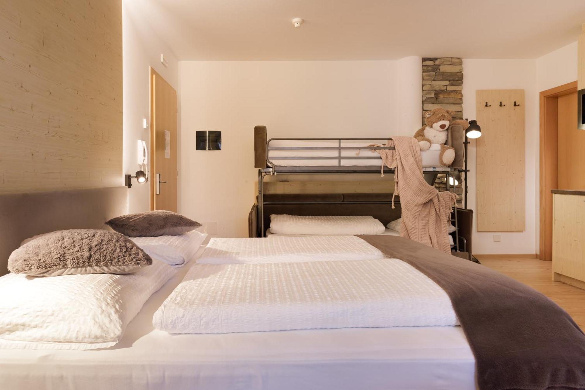 Family Aparthotel Winklwiese Olang Exterior foto